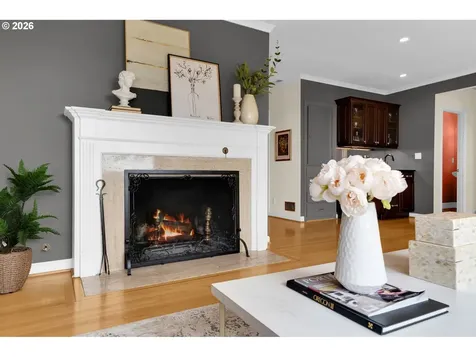 4621 SW Hillside Drive Portland OR 97221