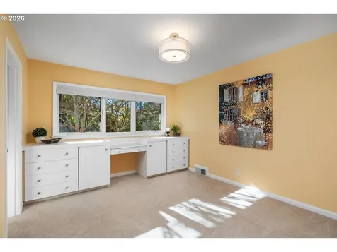 7550 SW Laurel Street Portland OR 97225