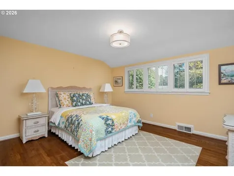 7550 SW Laurel Street Portland OR 97225