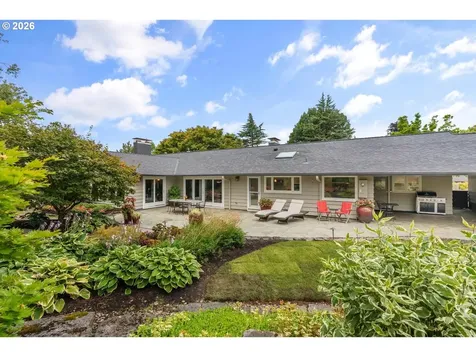 7550 SW Laurel Street Portland OR 97225