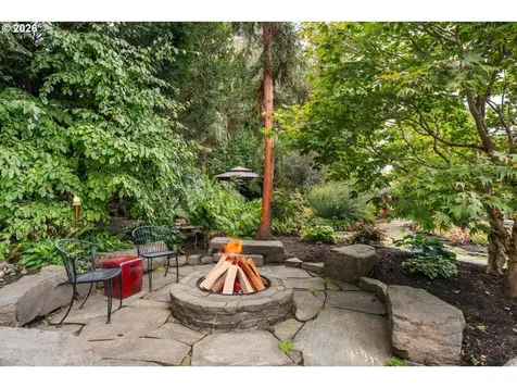 7550 SW Laurel Street Portland OR 97225