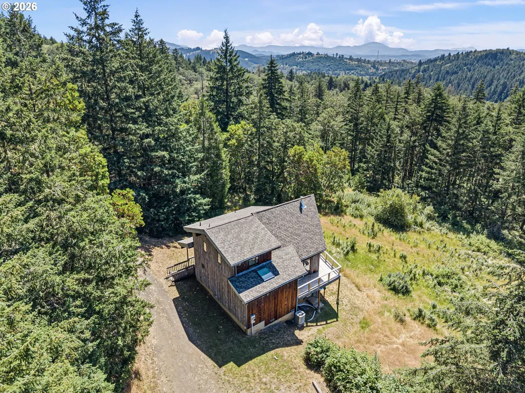 670 Old Homestead Road Oakland OR 97462
