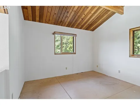 670 Old Homestead Road Oakland OR 97462