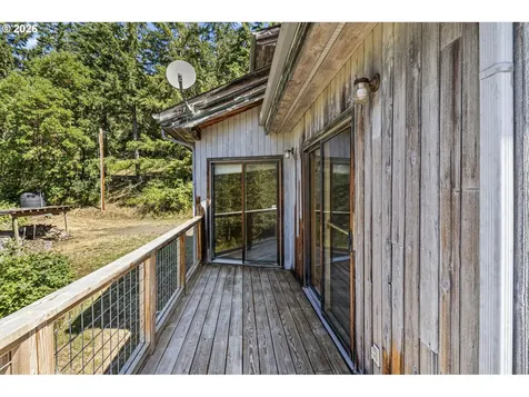 670 Old Homestead Road Oakland OR 97462