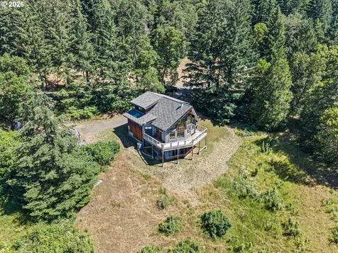 670 Old Homestead Road Oakland OR 97462