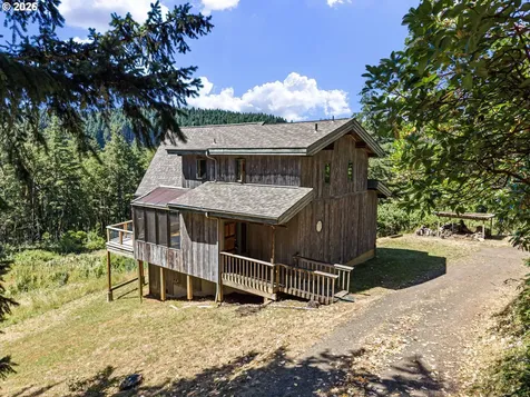 670 Old Homestead Road Oakland OR 97462