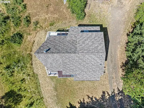670 Old Homestead Road Oakland OR 97462