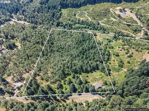 670 Old Homestead Road Oakland OR 97462
