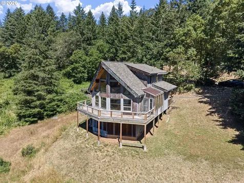 670 Old Homestead Road Oakland OR 97462
