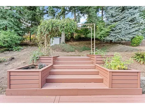 17304 Parkers Drive Gladstone OR 97027