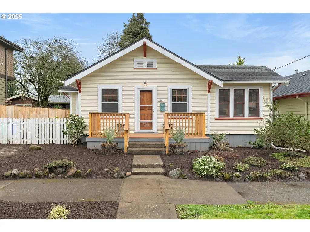 7022 NE Siskiyou Street Portland OR 97213