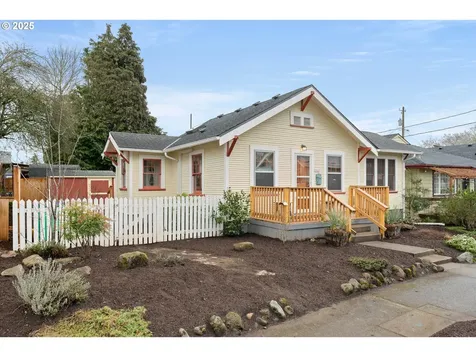 7022 NE Siskiyou Street Portland OR 97213