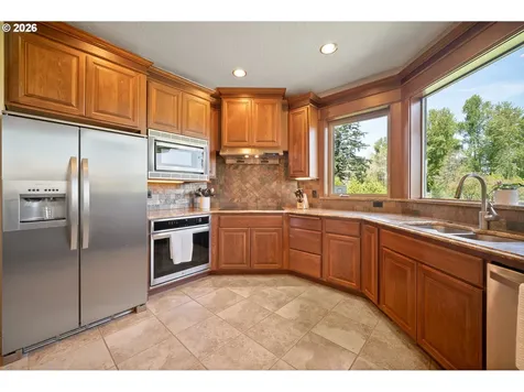 26740 S Fish Road Mulino OR 97042