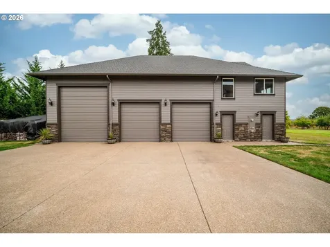 26740 S Fish Road Mulino OR 97042
