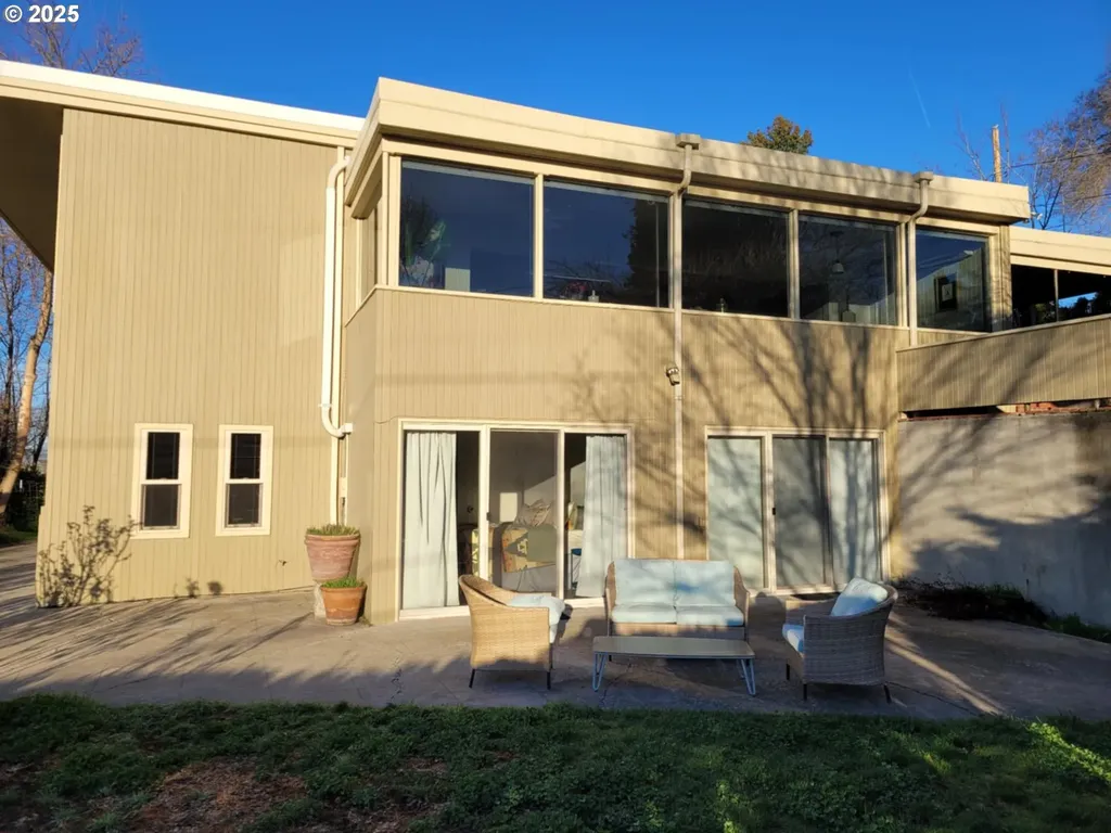 411 NW Horn Avenue Pendleton OR 97801