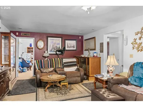 3604 Azalea Glen Road Glendale OR 97442