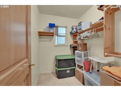 445 Kalapuya Way Cottage Grove OR 97424