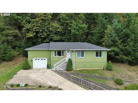 445 Kalapuya Way Cottage Grove OR 97424