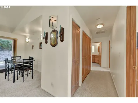 445 Kalapuya Way Cottage Grove OR 97424