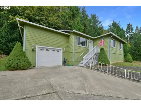 445 Kalapuya Way Cottage Grove OR 97424