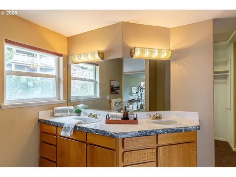 9645 SE Westview Court Happy Valley OR 97086
