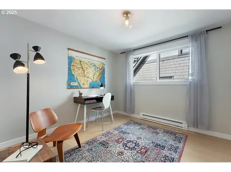 4038 NE Multnomah Street Portland OR 97232