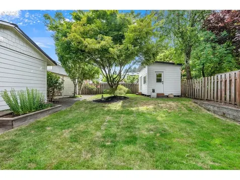 4038 NE Multnomah Street Portland OR 97232