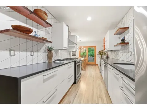 5011 SW Fairhaven Drive Portland OR 97221
