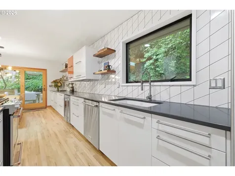 5011 SW Fairhaven Drive Portland OR 97221
