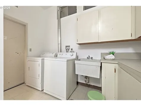 5011 SW Fairhaven Drive Portland OR 97221