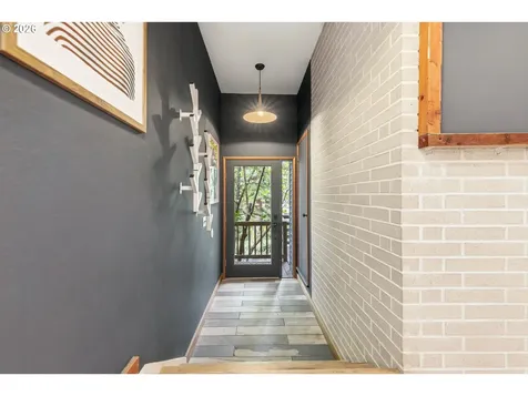5011 SW Fairhaven Drive Portland OR 97221