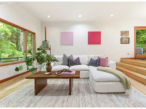 5011 SW Fairhaven Drive Portland OR 97221