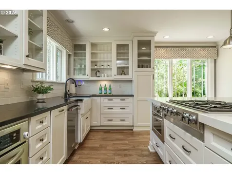 2702 NE 35th Place Portland OR 97212
