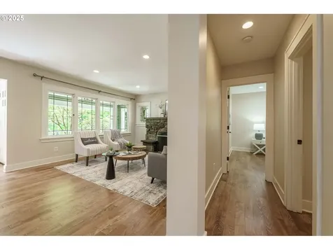 2702 NE 35th Place Portland OR 97212