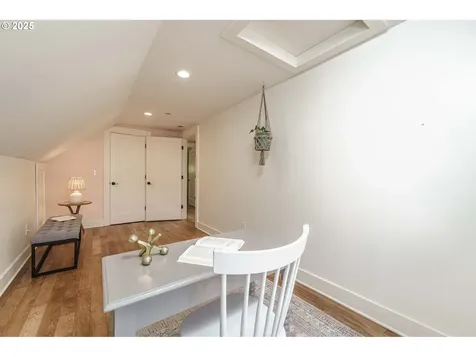 2702 NE 35th Place Portland OR 97212