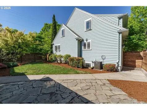 2702 NE 35th Place Portland OR 97212