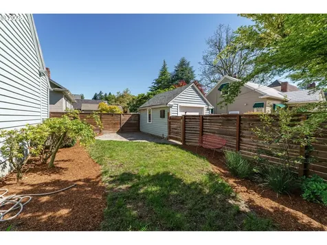 2702 NE 35th Place Portland OR 97212