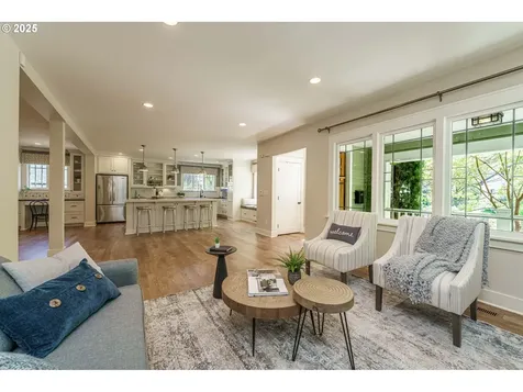 2702 NE 35th Place Portland OR 97212