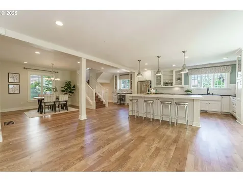 2702 NE 35th Place Portland OR 97212
