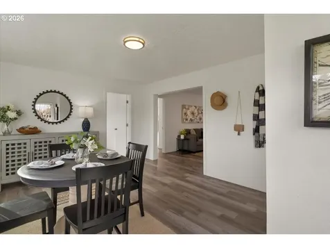809 SW Ash Street Dallas OR 97338