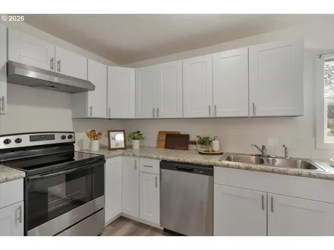 809 SW Ash Street Dallas OR 97338