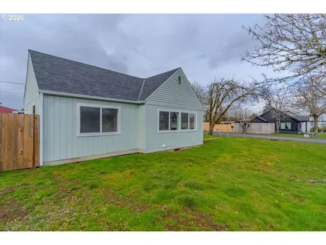 809 SW Ash Street Dallas OR 97338