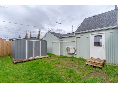 809 SW Ash Street Dallas OR 97338