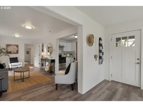 809 SW Ash Street Dallas OR 97338