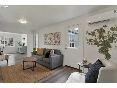 809 SW Ash Street Dallas OR 97338