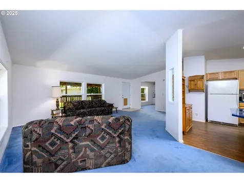 694 Tipton Road Roseburg OR 97471