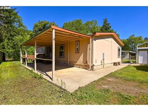 694 Tipton Road Roseburg OR 97471