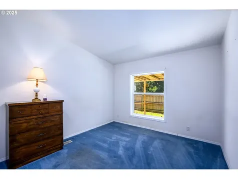 694 Tipton Road Roseburg OR 97471