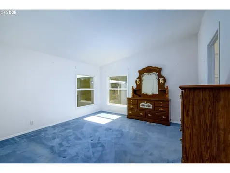 694 Tipton Road Roseburg OR 97471