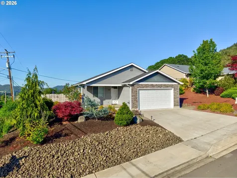 110 W Flangas Avenue Roseburg OR 97471